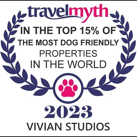Vivian Studios إياليسوس المظهر الخارجي الصورة